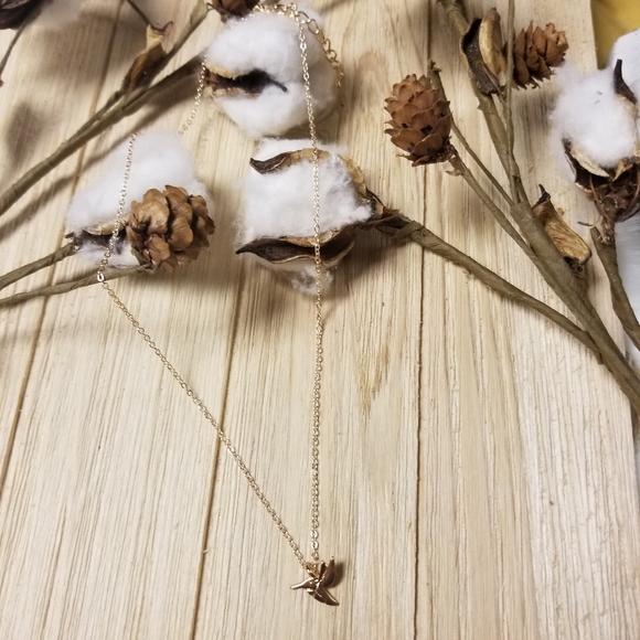 🕊Gorgeous Life is Beautiful Hummingbird Necklace - Picture 5 of 8